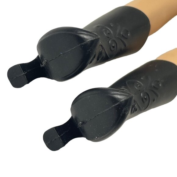 Disney Frozen Anna Black Barbie Doll Boots With Heels & Swirl Pattern - Fashion - Picture 8 of 9